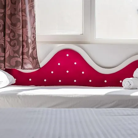 Family With Access Talea Coast By Pikhost Daire Tale