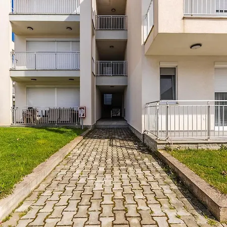 Daire Family With Access Talea Coast By Pikhost *