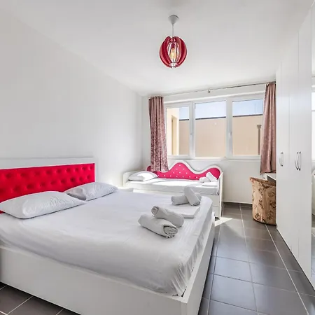 Апартаменты Family With Access Talea Coast By Pikhost